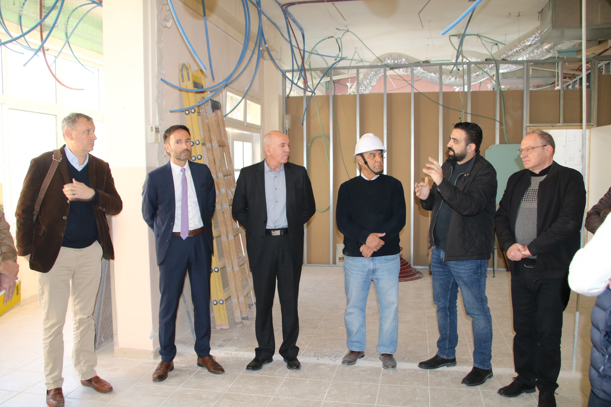 المفوضية الأوروبية تزور دار "نوتر دام دي دولور" في أبو ديس لتعزيز رعاية المسنين