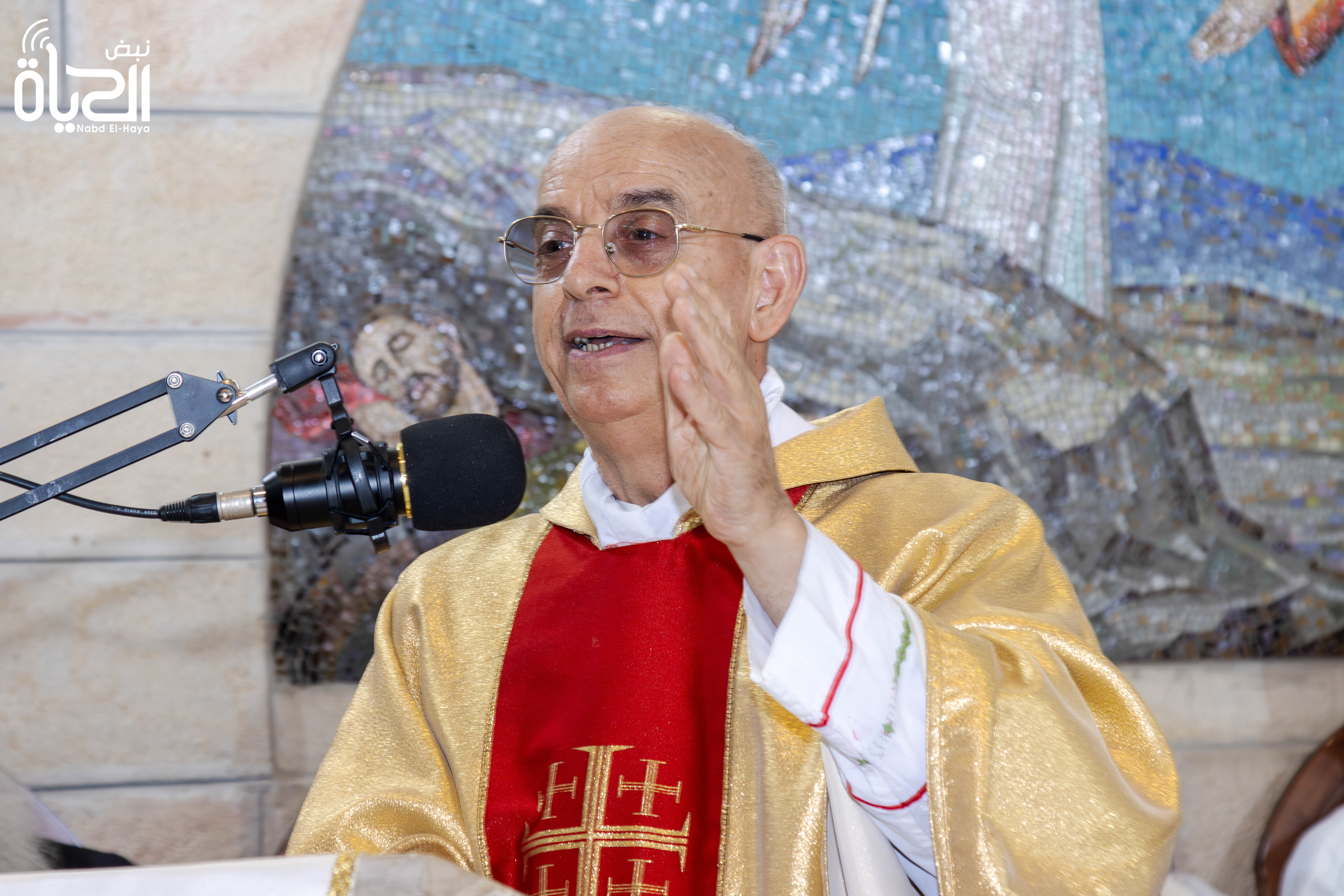 الاب لويس حزبون