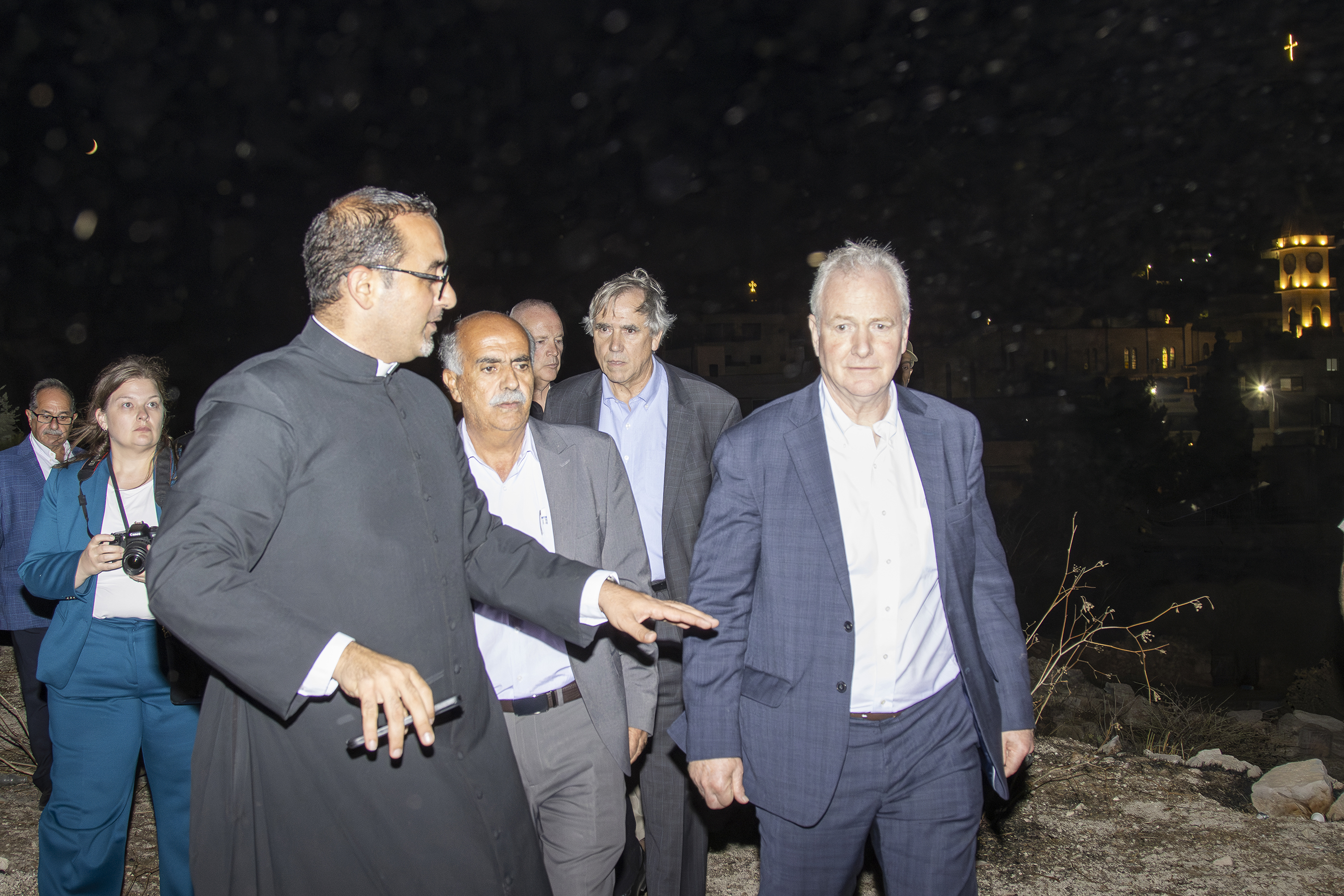 زيارة السيناتوران الأمريكيان كريس فان هولن وجيف ميركلي الى الطيبة