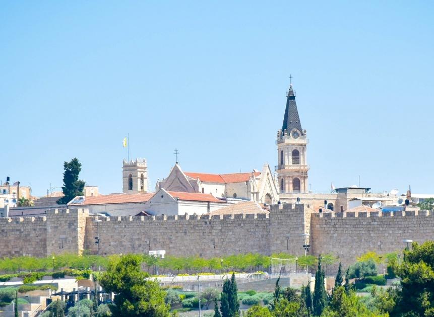 البطريركية اللاتينية