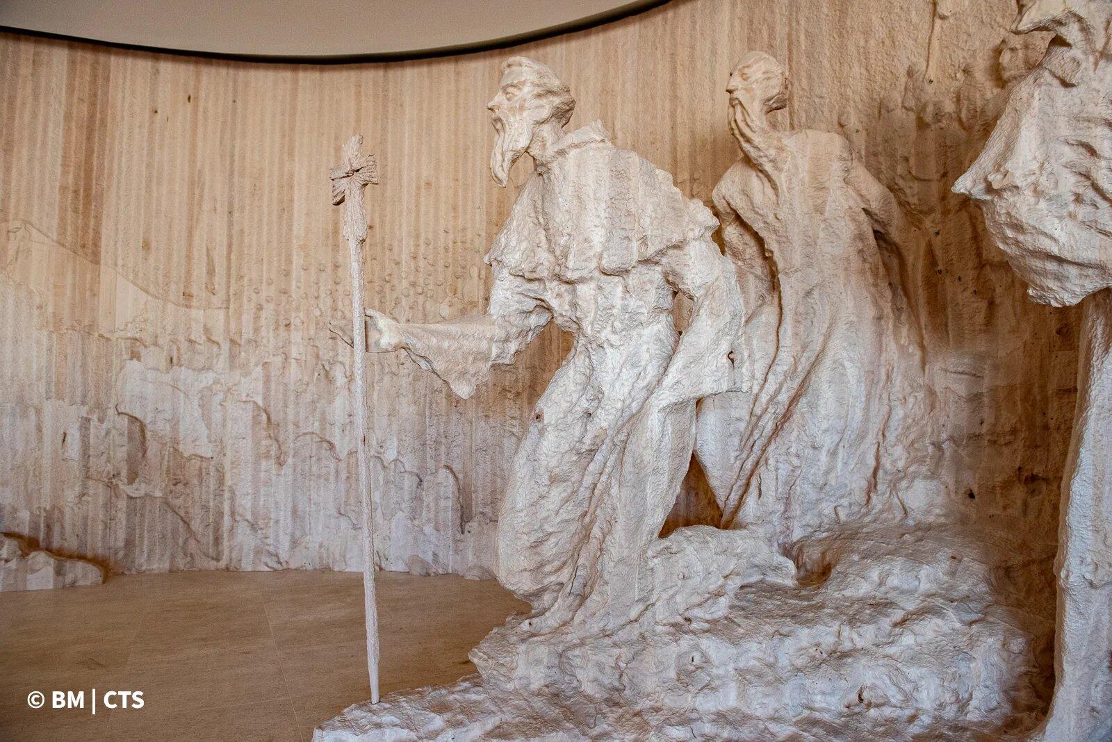 شهداء قديسين