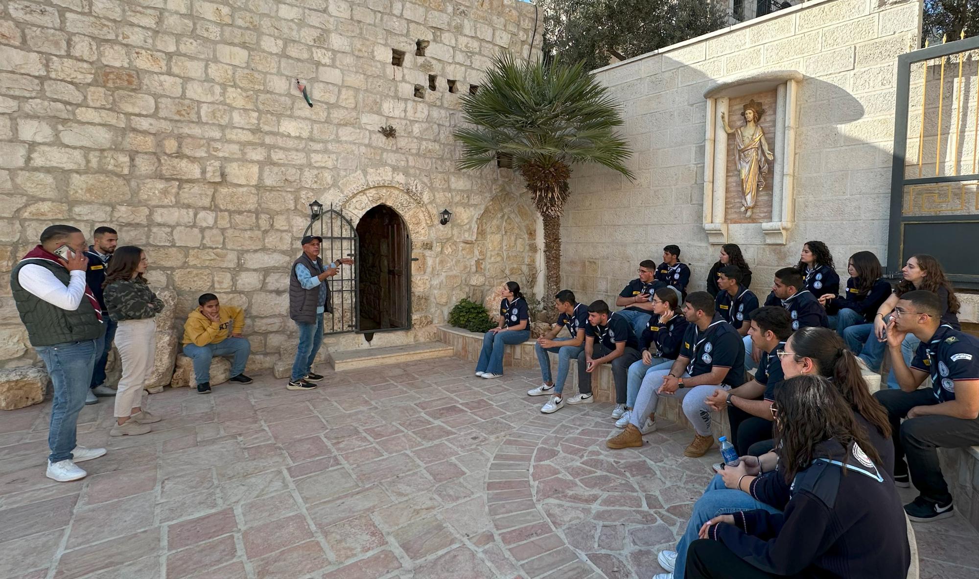 مجموعة اتحاد شبان الطيبة ومرشداتها الوطنية تستضيف كشافة نادي الاتحاد الأرثوذكسي العربي