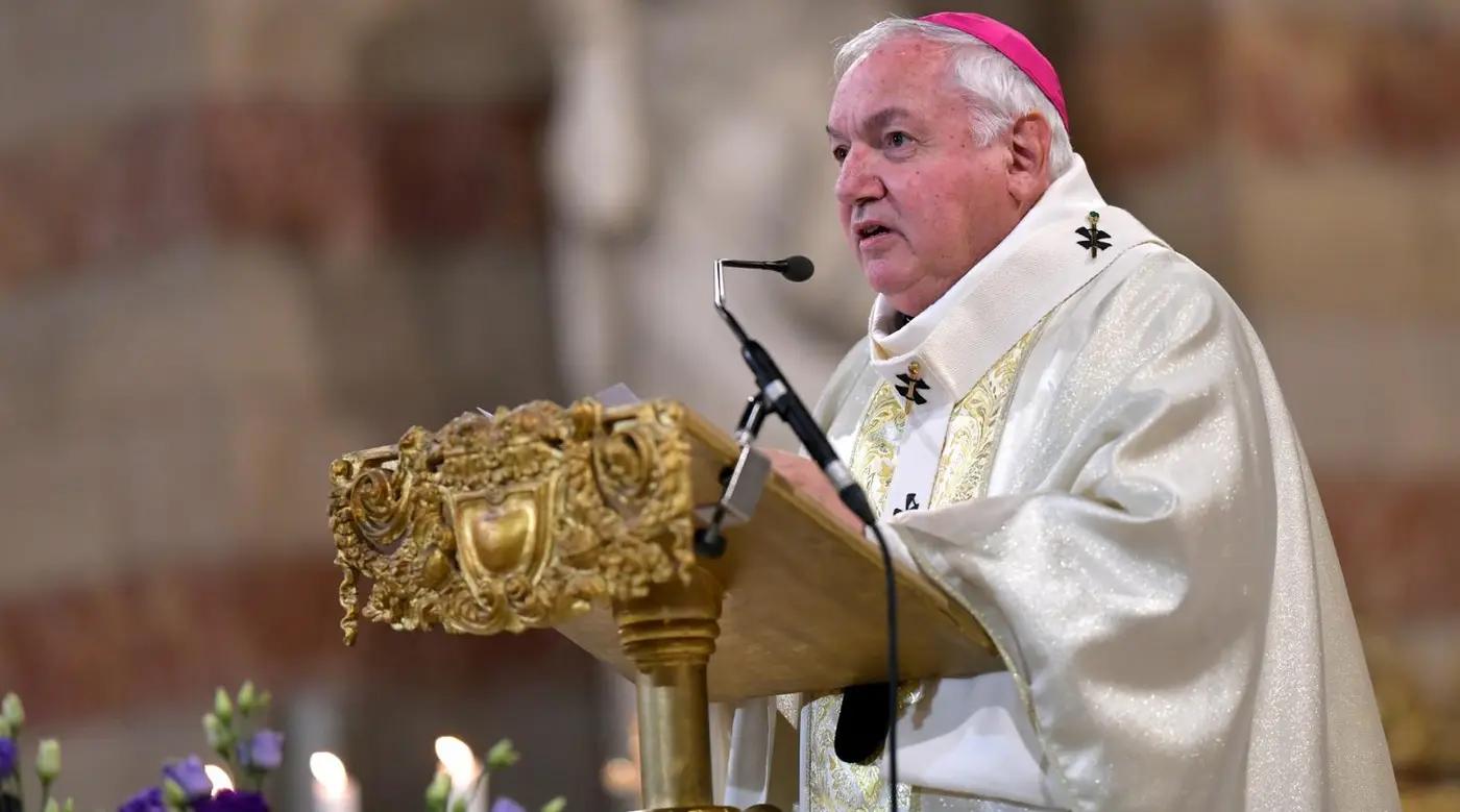 الكاردينال جان-مارك أفلين رئيس أساقفة مرسيليا ورئيس مؤتمر أساقفة فرنسا